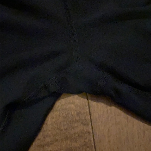 🧘‍♂️IVIVVA REVERSIBLE SZ 14 CROPS! 🧘‍♂️ - Picture 5 of 6